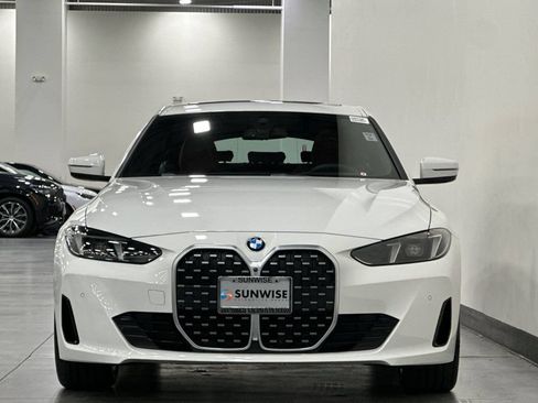 Used 2025 BMW 430i w/ Premium Package RWD image 9