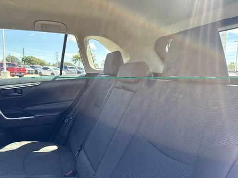 Used 2020 Toyota RAV4 LE w/ All Weather Liner Package AWD/4WD image 18