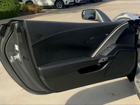 Used 2015 Chevrolet Corvette Stingray Coupe w/ 2LT Preferred Equipment Group image 17