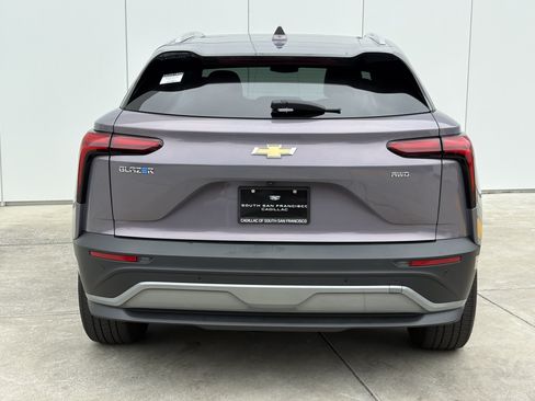 Used 2024 Chevrolet Blazer EV LT AWD/4WD image 8