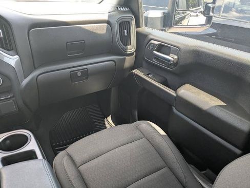 Used 2025 Chevrolet Silverado 2500 Custom w/ Custom Value Package AWD/4WD image 18