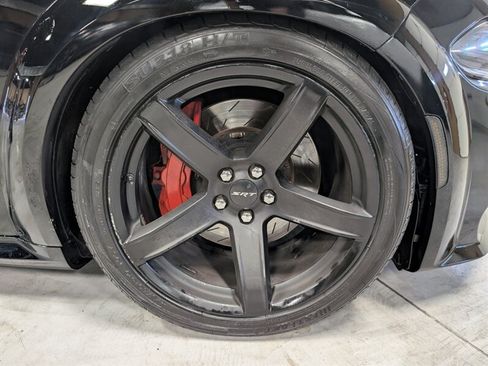 Used 2018 Dodge Charger SRT Hellcat w/ Harman/Kardon Audio Group RWD image 12