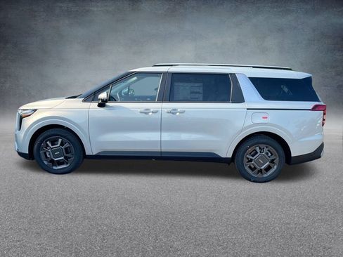 New 2026 Kia Carnival EX image 30
