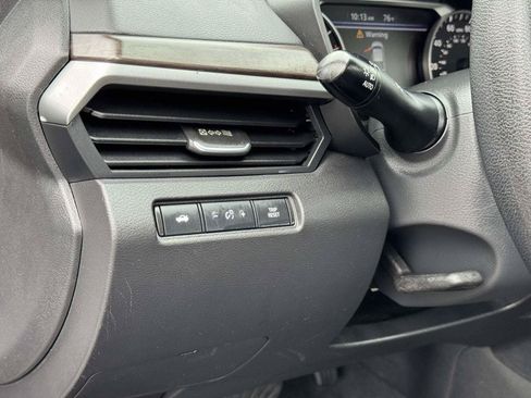 Used 2024 Nissan Altima 2.5 SV FWD image 9