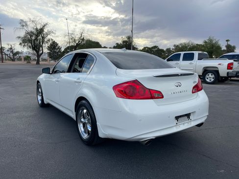 Used 2011 INFINITI G37 w/ Sport Appearance Package image 3