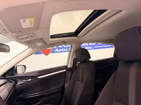 Used 2018 Honda Civic EX image 39