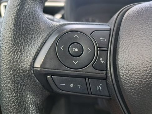 Used 2025 Toyota Corolla LE FWD image 13