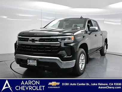 New 2025 Chevrolet Silverado 1500 LT w/ LPO, Dark Essentials Package