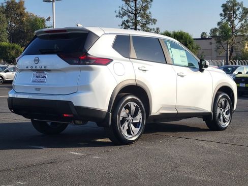 New 2026 Nissan Rogue SV FWD image 2