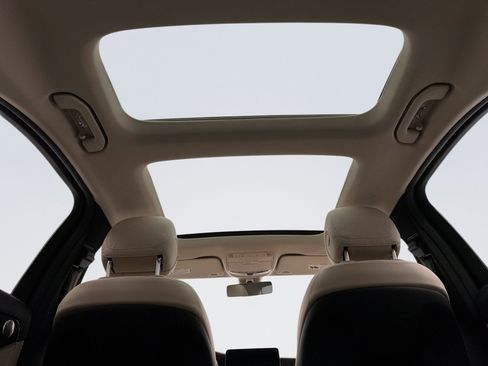 Used 2021 Mercedes-Benz C 300 4MATIC Sedan image 19