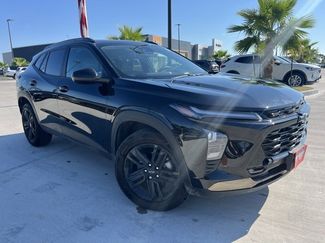 Used 2025 Chevrolet Trax ACTIV w/ Sunroof Package image 1
