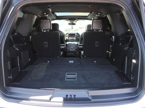 Used 2021 Ford Expedition Limited RWD image 16