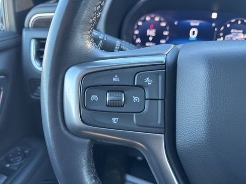 Used 2022 Chevrolet Suburban Z71 image 28