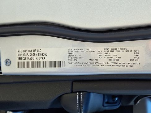 Used 2021 Jeep Grand Cherokee L Laredo w/ Luxury Tech Group I image 25