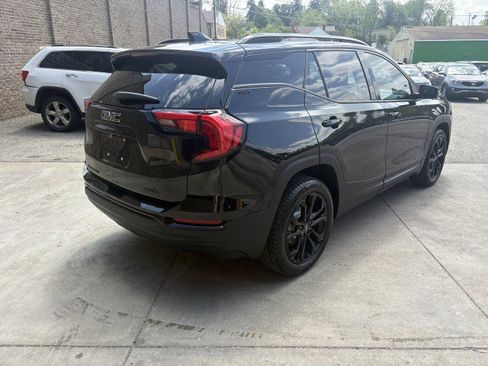 Used 2020 GMC Terrain SLT w/ Preferred Package AWD/4WD image 3