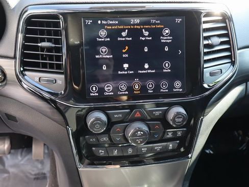 Used 2021 Jeep Grand Cherokee Laredo X image 32