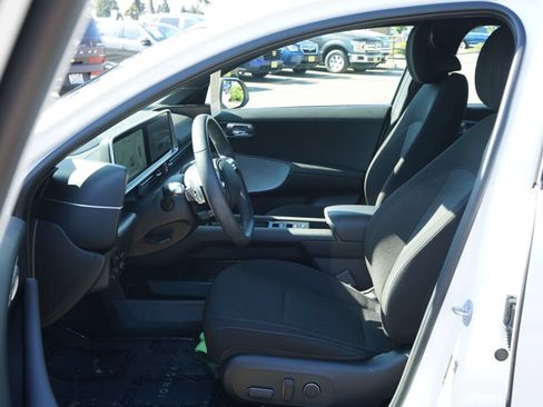 Certified 2024 Hyundai Ioniq 6 SE AWD/4WD image 18