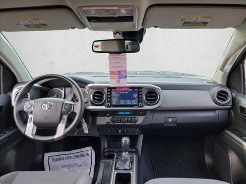 Used 2022 Toyota Tacoma SR5 RWD image 17