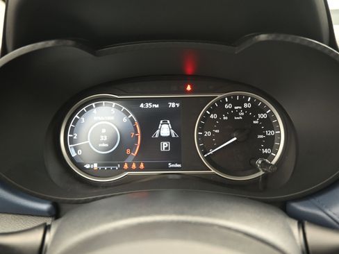 Certified 2025 Nissan Versa SV w/ Trunk Package image 13