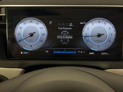 Used 2024 Hyundai Tucson Limited image 15