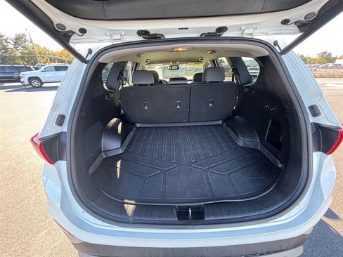 Used 2019 Hyundai Santa Fe SEL image 18