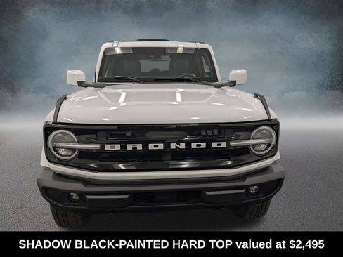 Used 2025 Ford Bronco Outer Banks AWD/4WD image 2