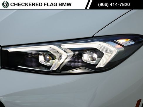 Used 2025 BMW 330i Sedan w/ M Sport Package image 14