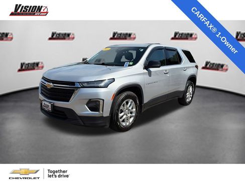 Used 2022 Chevrolet Traverse LS AWD/4WD image 1