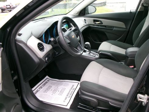 Used 2011 Chevrolet Cruze LS w/ Connectivity Package image 14