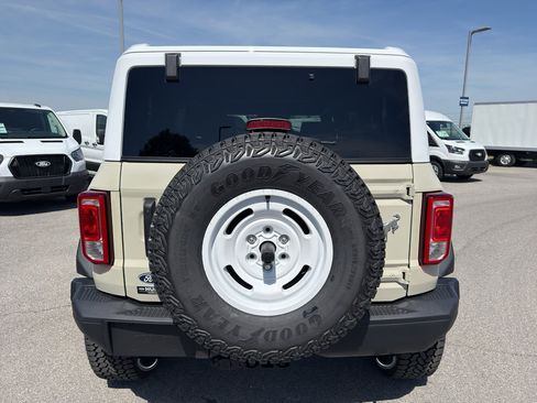 New 2026 Ford Bronco Heritage Edition AWD/4WD image 6