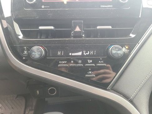 Used 2023 Toyota Camry SE image 27