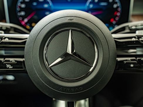 New 2026 Mercedes-Benz GLC 300 4MATIC image 19