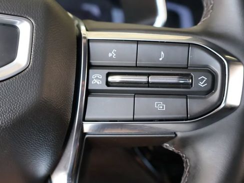 Used 2024 GMC Canyon Elevation w/ Elevation Premium Package AWD/4WD image 26