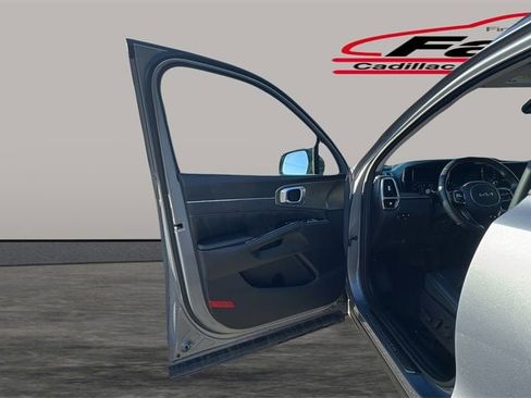 Used 2022 Kia Sorento SX image 28