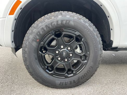 New 2026 Ford Ranger XLT w/ Black Appearance Package RWD image 30