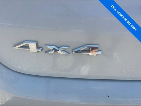 Used 2024 Jeep Compass Latitude AWD/4WD image 12