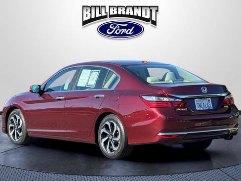 Used 2017 Honda Accord EX image 5