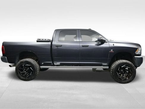 Used 2017 RAM 2500 Tradesman w/ Chrome Appearance Group AWD/4WD image 6