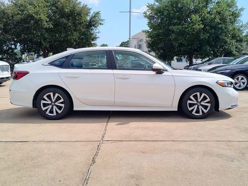 Used 2025 Honda Civic LX image 11