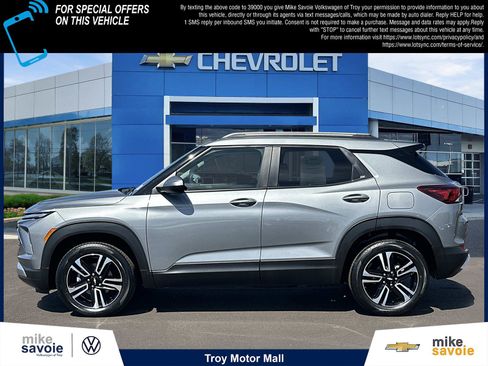 Certified 2025 Chevrolet TrailBlazer LT w/ LT Cold Weather Package AWD/4WD image 2