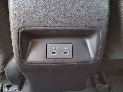 Used 2025 Toyota Corolla SE FWD image 16