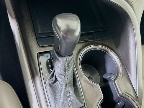 Used 2021 Toyota Camry SE w/ Convenience Package AWD/4WD image 19