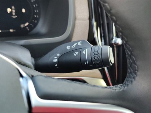 New 2026 Volvo XC90 B6 Ultra image 17