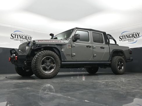 Used 2022 Jeep Gladiator Rubicon w/ Trailer Tow Package AWD/4WD image 31