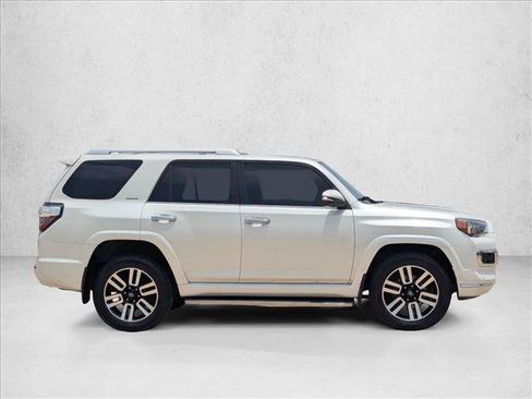 Used 2022 Toyota 4Runner Limited AWD/4WD image 4