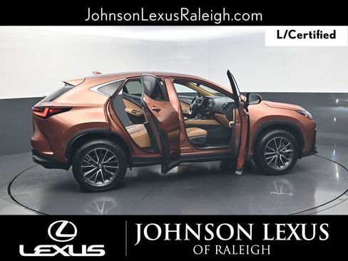 Certified 2025 Lexus NX 250 FWD w/ Premium Package image 27