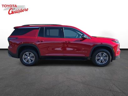 Used 2025 Chevrolet Traverse LT w/ Enhanced Driving Package