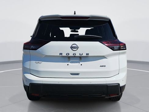 Used 2024 Nissan Rogue S AWD/4WD image 5