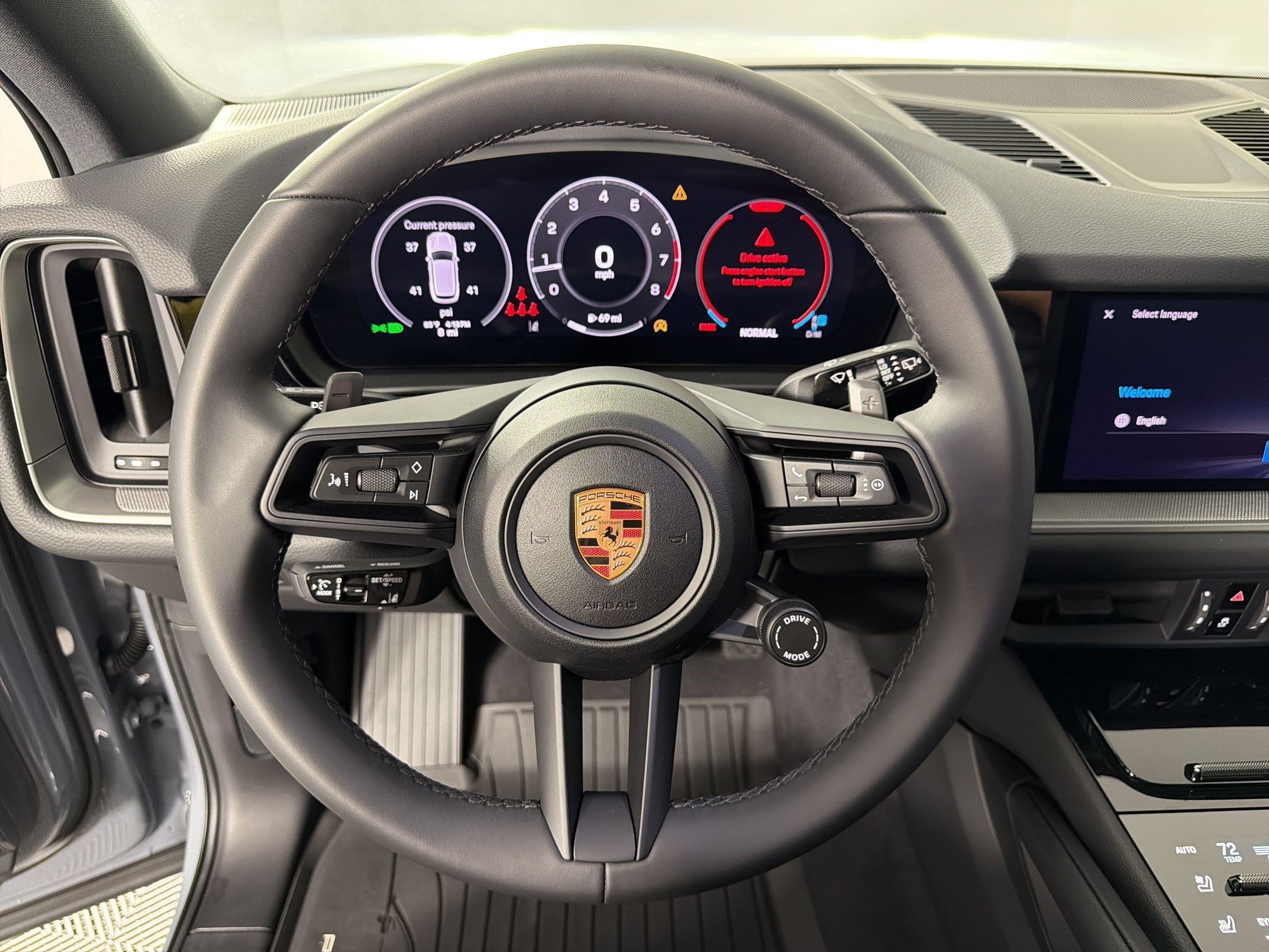 Certified 2026 Porsche Cayenne AWD/4WD image 18