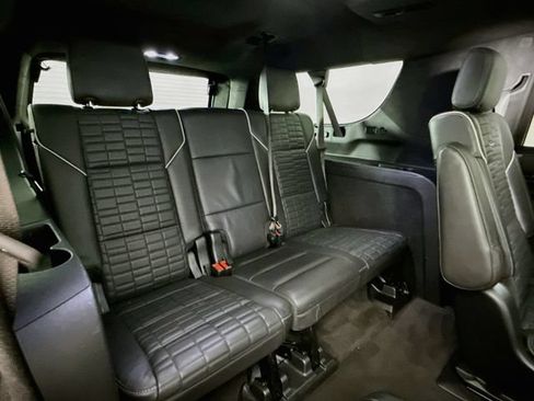 Used 2022 Cadillac Escalade ESV Sport Platinum RWD image 31